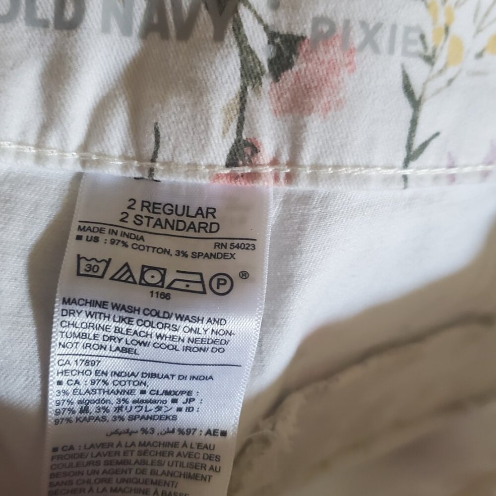 Old Navy floral pixie pants 2 - Picture 2 of 3